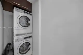 Propiedad en alquiler con 1 dormitorio y 1 baño en Miami Beach