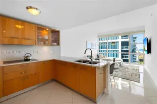 Propiedad en alquiler con 1 dormitorio y 1 baño en Miami Beach