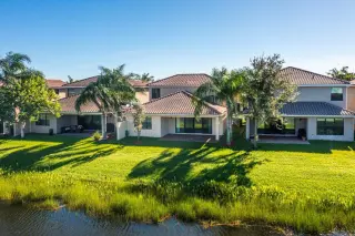 Propiedad en alquiler con 5 habitaciones y 3.5 baños en Delray Beach