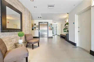 Propiedad en alquiler con 1 dormitorio y 1.5 baños en Miami