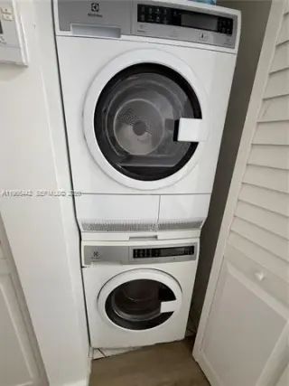 Propiedad en alquiler con 2 habitaciones y 2 baños en Miami Beach