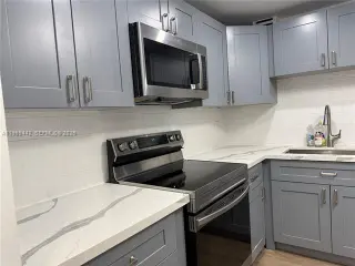 Propiedad en alquiler con 2 habitaciones y 2 baños en Miami Beach