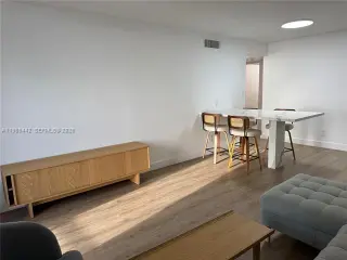 Propiedad en alquiler con 2 habitaciones y 2 baños en Miami Beach