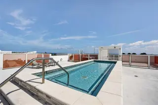 Propiedad en alquiler con 2 habitaciones y 2 baños en Miami Beach