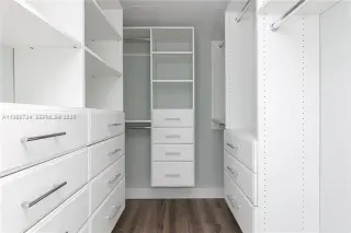 Propiedad en alquiler con 3 habitaciones y 3 baños en Miami