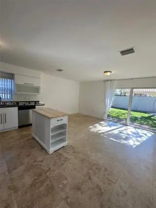 Propiedad en alquiler con 3 habitaciones y 2.5 baños en Miami