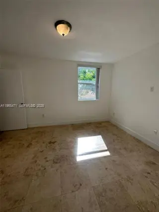 Propiedad en alquiler con 3 habitaciones y 2.5 baños en Miami
