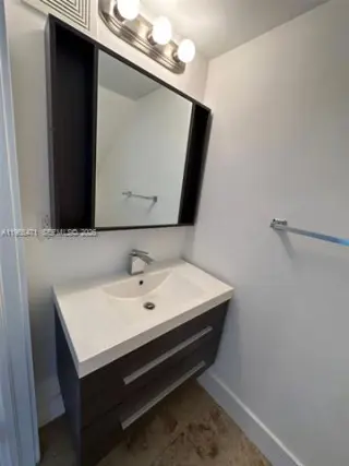 Propiedad en alquiler con 3 habitaciones y 2.5 baños en Miami