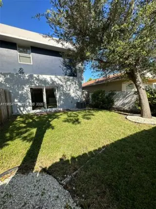 Propiedad en alquiler con 3 habitaciones y 2.5 baños en Miami