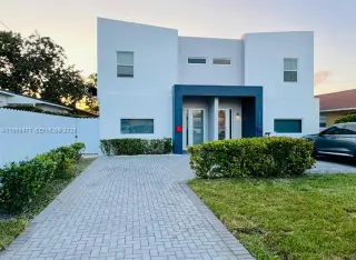Propiedad en alquiler con 3 habitaciones y 2.5 baños en Miami