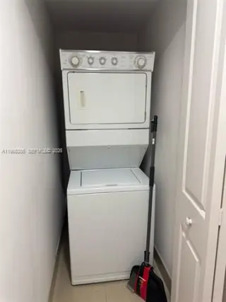 Propiedad en alquiler con 2 habitaciones y 2 baños en Miami