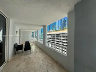 Propiedad en alquiler con 2 habitaciones y 2 baños en Miami