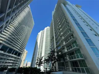 Propiedad en alquiler con 2 habitaciones y 2 baños en Miami
