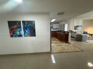 Propiedad en alquiler con 2 habitaciones y 2 baños en Miami