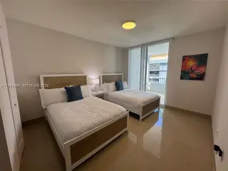 Propiedad en alquiler con 2 habitaciones y 2 baños en Miami