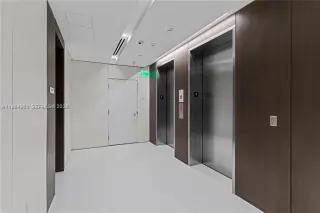 Propiedad en alquiler con 2 habitaciones y 2.5 baños en Miami