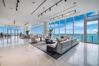 Propiedad en alquiler con 2 habitaciones y 2.5 baños en Miami