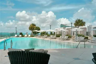 Propiedad en alquiler con 2 habitaciones y 2.5 baños en Miami