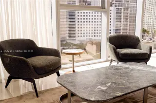 Propiedad en alquiler con 2 habitaciones y 2.5 baños en Miami