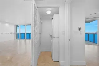 Propiedad en alquiler con 1 dormitorio y 1.5 baños en Miami