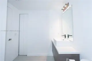 Propiedad en alquiler con 2 habitaciones y 2 baños en Miami