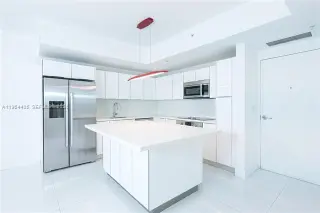 Propiedad en alquiler con 2 habitaciones y 2 baños en Miami