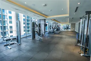 Propiedad en alquiler con 2 habitaciones y 2 baños en Miami