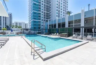 Propiedad en alquiler con 2 habitaciones y 2 baños en Miami