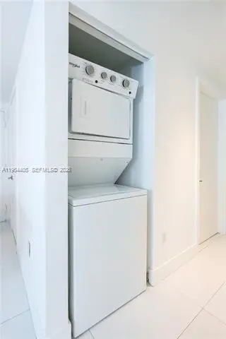 Propiedad en alquiler con 2 habitaciones y 2 baños en Miami