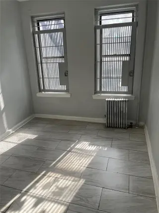 Propiedad en alquiler con 3 habitaciones y 2 baños en Brooklyn