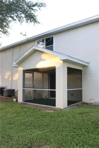 Propiedad en alquiler con 3 habitaciones y 2.5 baños en Fort Myers