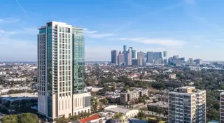 Propiedad en alquiler con 0 habitaciones y 1 baño en Houston