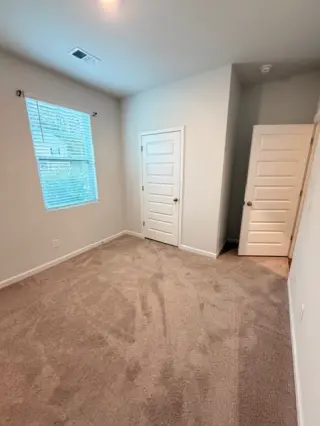 Propiedad en alquiler con 4 habitaciones y 2 baños en Hinesville