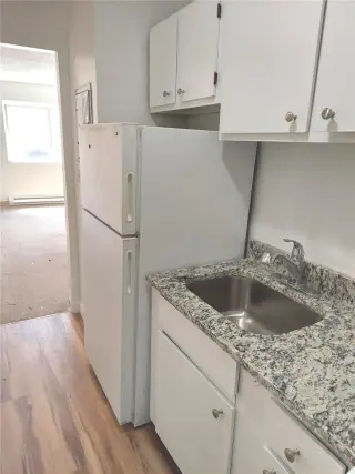 Propiedad en alquiler con 0 habitaciones y 1 baño en Quincy