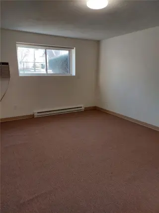 Propiedad en alquiler con 0 habitaciones y 1 baño en Quincy