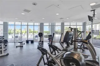 Propiedad en alquiler con 1 dormitorio y 1.5 baños en Miami Beach
