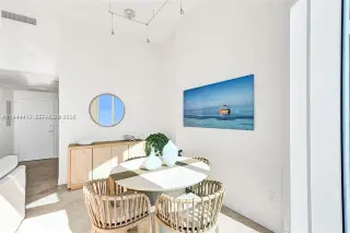 Propiedad en alquiler con 1 dormitorio y 1.5 baños en Miami Beach