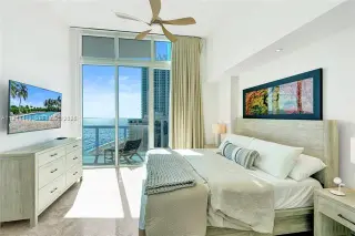 Propiedad en alquiler con 1 dormitorio y 1.5 baños en Miami Beach