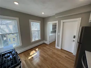 Propiedad en alquiler con 3 habitaciones y 1 baño en Somerville