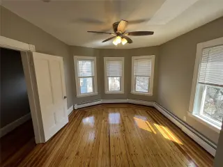 Propiedad en alquiler con 3 habitaciones y 1 baño en Somerville