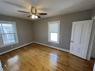 Propiedad en alquiler con 3 habitaciones y 1 baño en Somerville