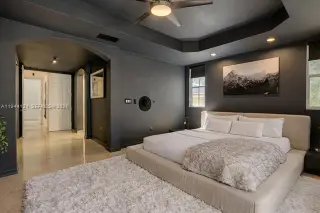 Propiedad en alquiler con 3 habitaciones y 3 baños en Coral Gables