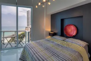 Propiedad en alquiler con 1 dormitorio y 1.5 baños en Miami Beach