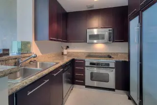 Propiedad en alquiler con 1 dormitorio y 1.5 baños en Miami Beach