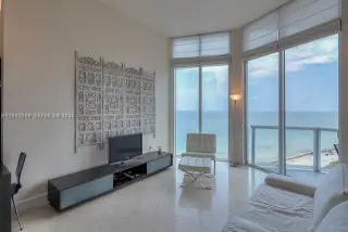 Propiedad en alquiler con 1 dormitorio y 1.5 baños en Miami Beach