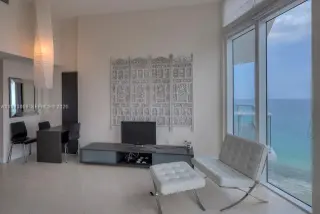 Propiedad en alquiler con 1 dormitorio y 1.5 baños en Miami Beach