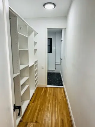 Propiedad en alquiler con 0 habitaciones y 1 baño en Brooklyn
