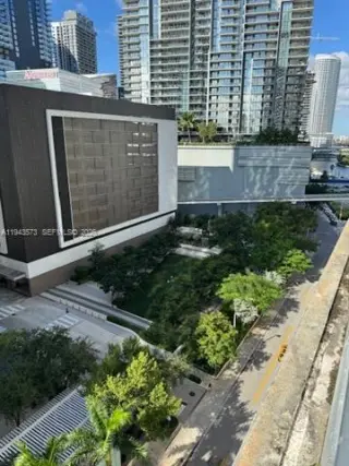 Propiedad en alquiler con 2 habitaciones y 2 baños en Miami