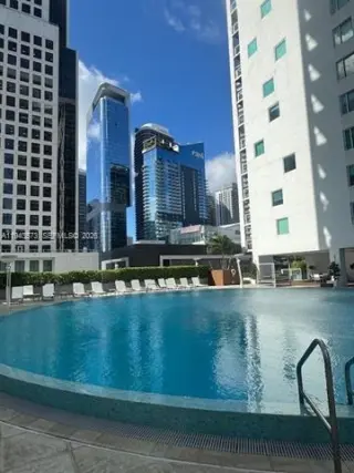 Propiedad en alquiler con 2 habitaciones y 2 baños en Miami