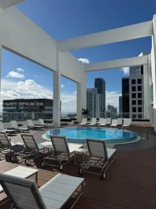 Propiedad en alquiler con 2 habitaciones y 2 baños en Miami